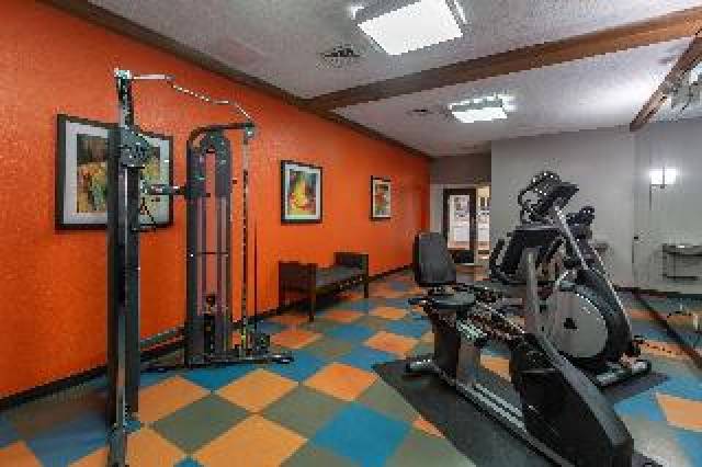 Desportos y Entretenimento