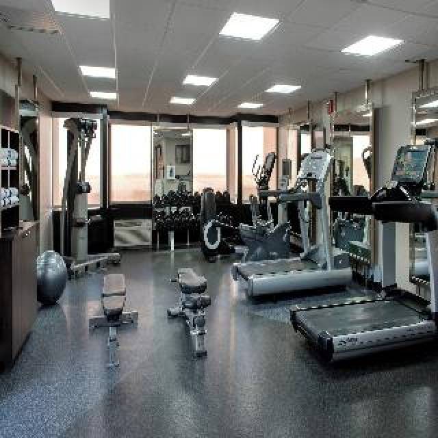 Desportos y Entretenimento