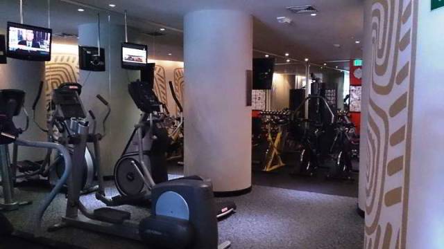 Desportos y Entretenimento