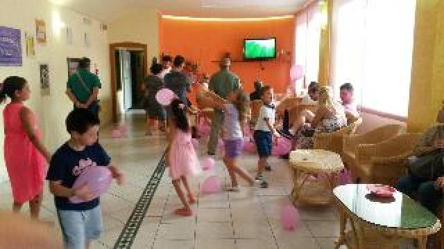 Desportos y Entretenimento