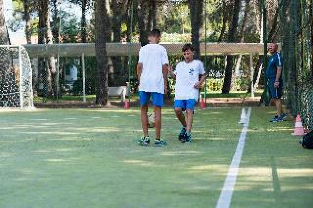 Desportos y Entretenimento