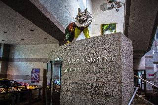Desportos y Entretenimento