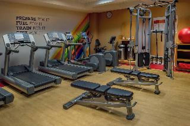 Desportos y Entretenimento