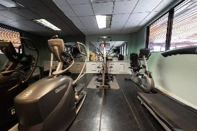 Desportos y Entretenimento