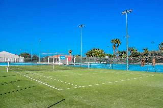 Desportos y Entretenimento