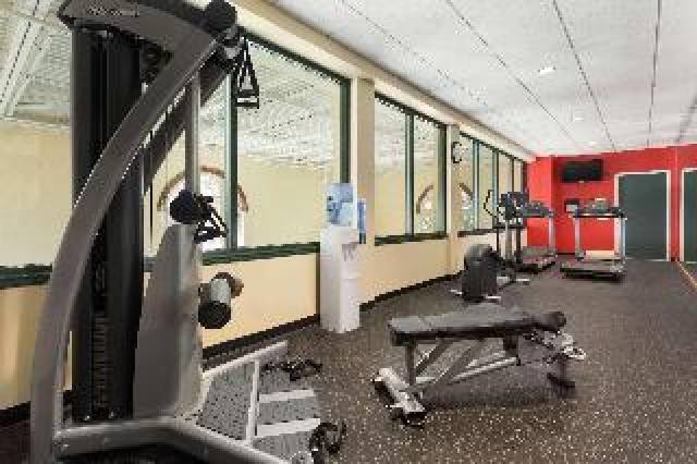 Desportos y Entretenimento