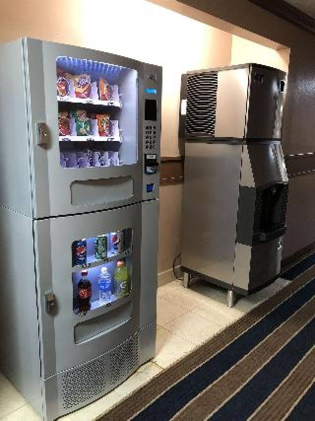 Desportos y Entretenimento