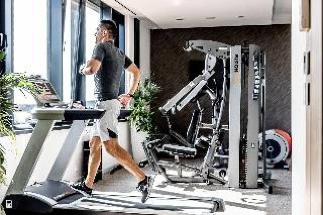 Desportos y Entretenimento