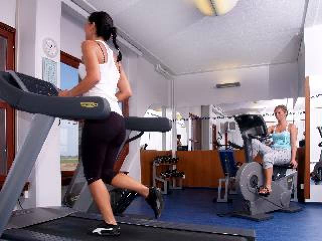 Desportos y Entretenimento