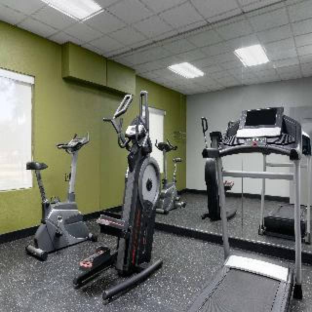 Desportos y Entretenimento