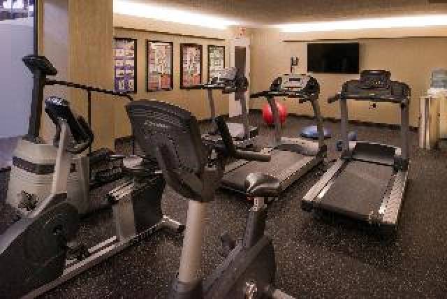 Desportos y Entretenimento