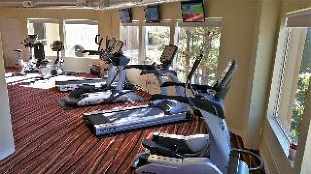 Desportos y Entretenimento