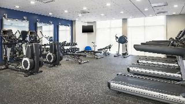 Desportos y Entretenimento