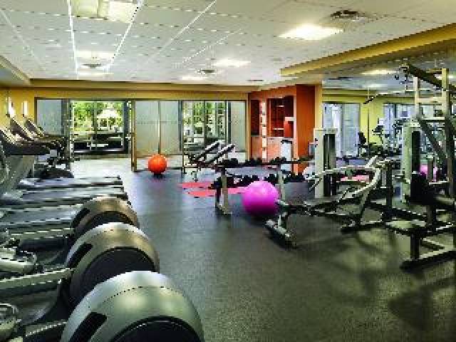 Desportos y Entretenimento