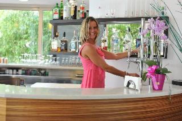 Bar