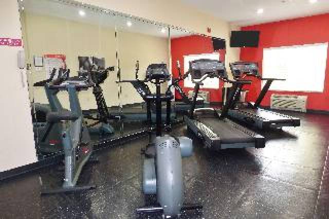 Desportos y Entretenimento