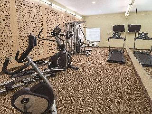 Desportos y Entretenimento