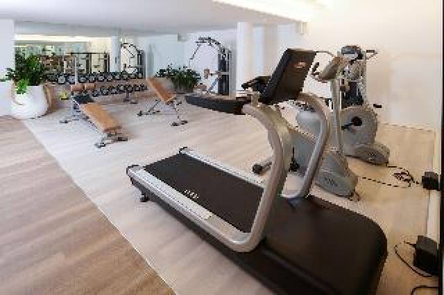 Desportos y Entretenimento