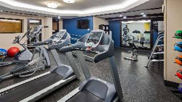 Desportos y Entretenimento
