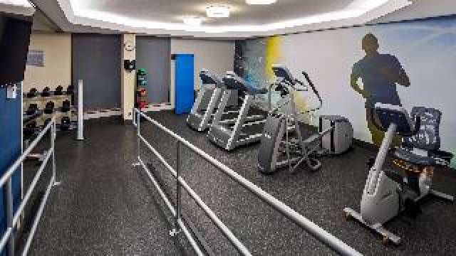Desportos y Entretenimento