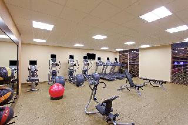 Desportos y Entretenimento