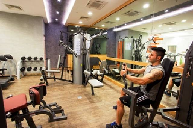 Desportos y Entretenimento
