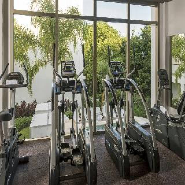 Desportos y Entretenimento