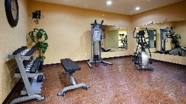 Desportos y Entretenimento