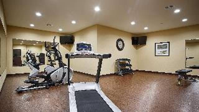Desportos y Entretenimento