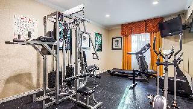 Desportos y Entretenimento
