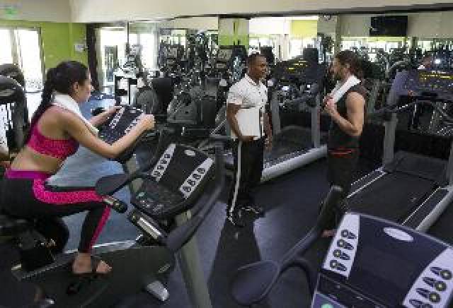 Desportos y Entretenimento