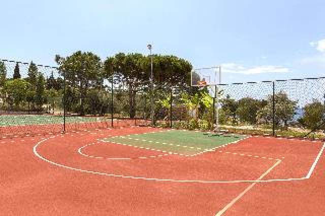 Desportos y Entretenimento