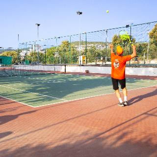 Desportos y Entretenimento