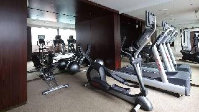 Desportos y Entretenimento