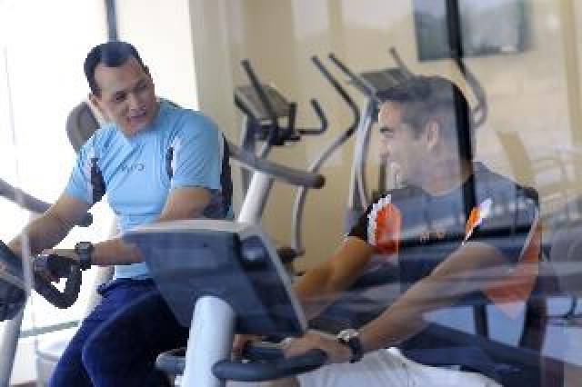 Desportos y Entretenimento