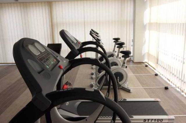 Desportos y Entretenimento