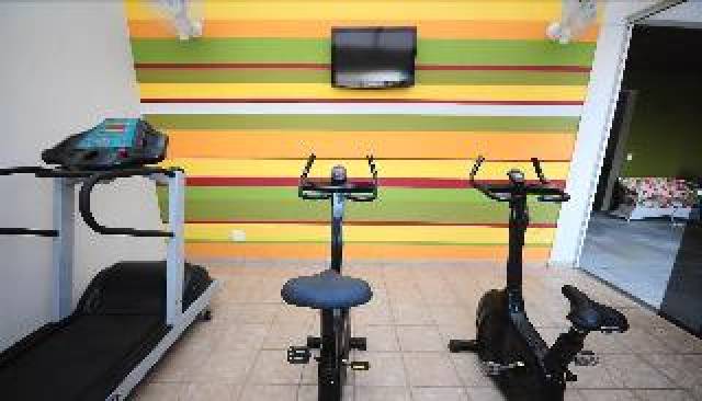 Desportos y Entretenimento