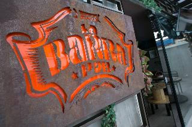 Bar