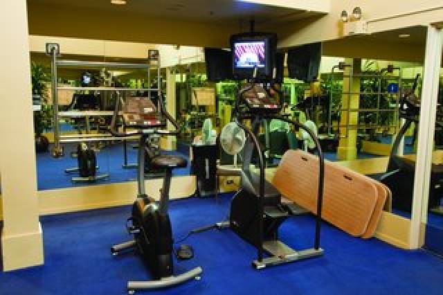 Desportos y Entretenimento