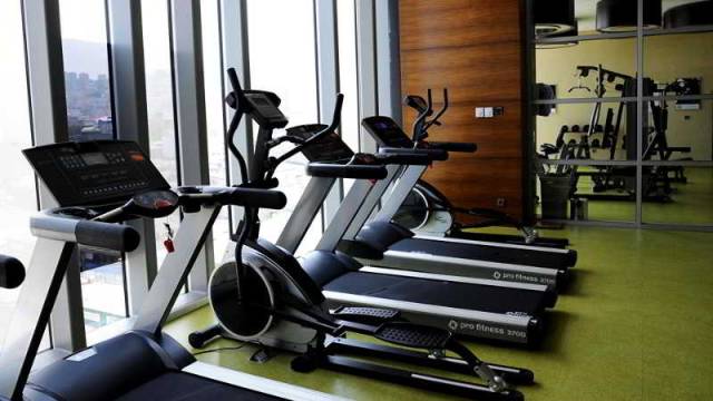 Desportos y Entretenimento