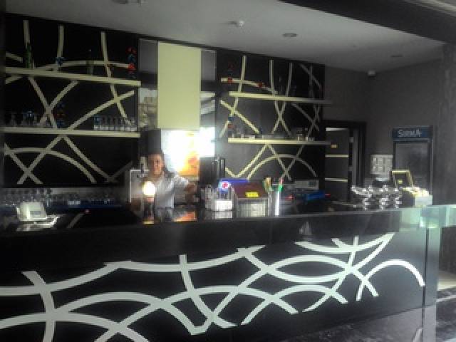 Bar