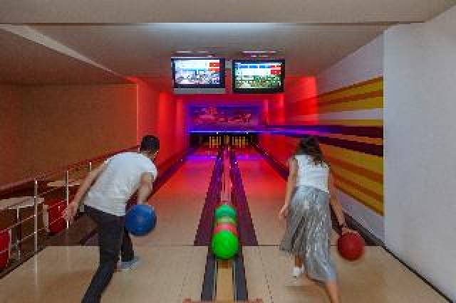 Desportos y Entretenimento