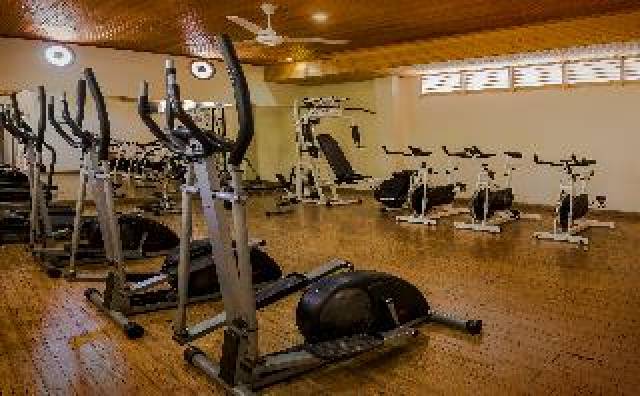 Desportos y Entretenimento