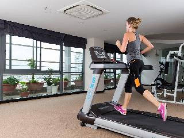 Desportos y Entretenimento
