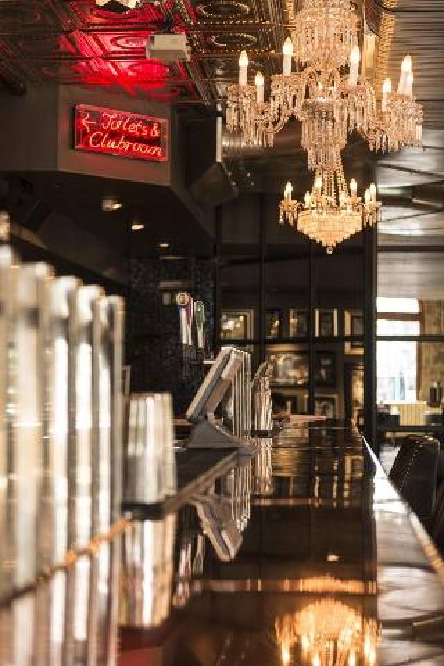 Bar