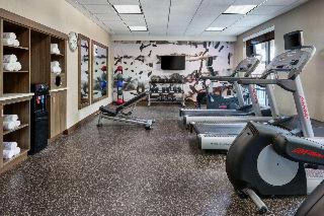 Desportos y Entretenimento