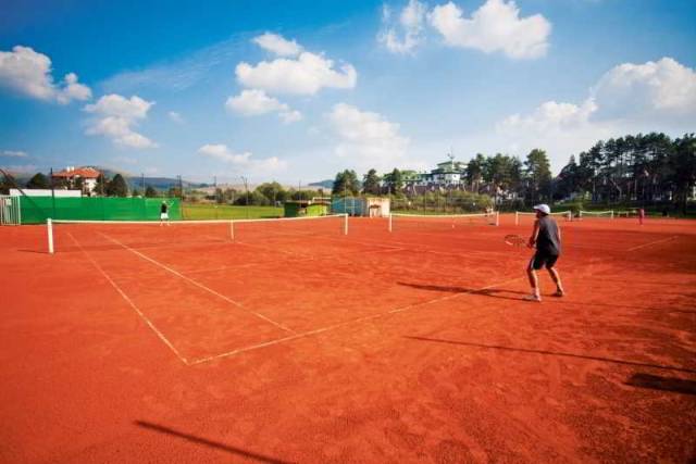 Desportos y Entretenimento