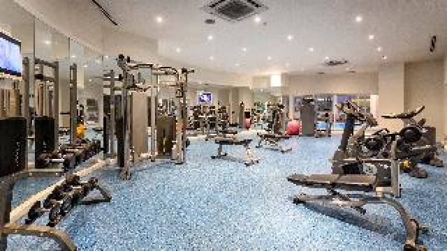 Desportos y Entretenimento