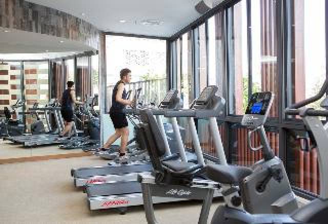 Desportos y Entretenimento