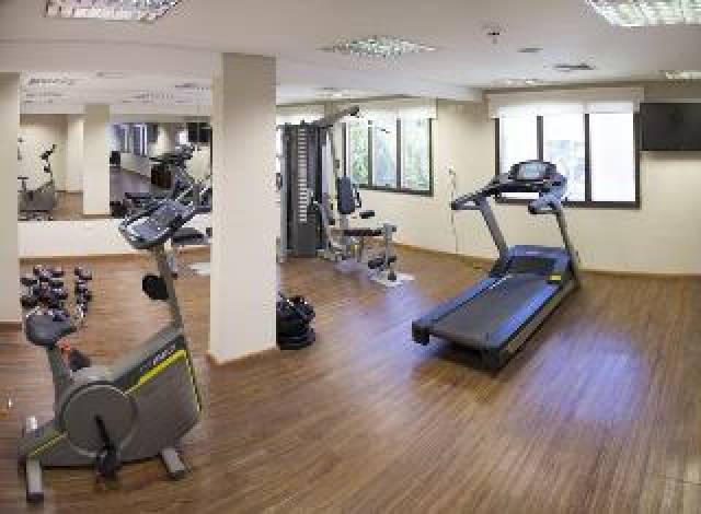 Desportos y Entretenimento